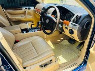 A picture of VOLKSWAGEN TOUAREG