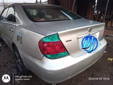 A picture of Toyota Camry 2005 model less than 2 years used Silent