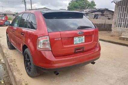 A picture of 2009 Ford edge negotiable