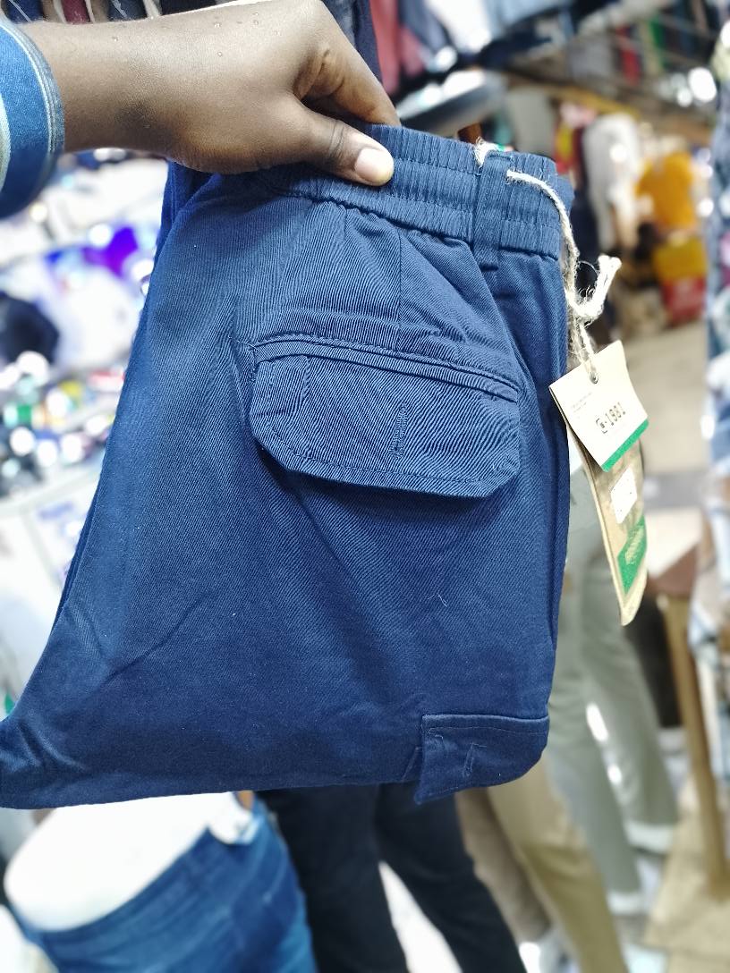 A picture of Cargo pants