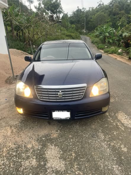 toyota crown
