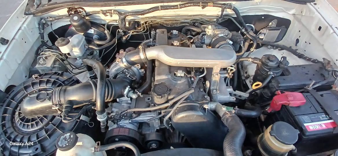 A picture of Hilux Vigo manual Diesel 2kd Bei mil 50 Dsm 0717077381