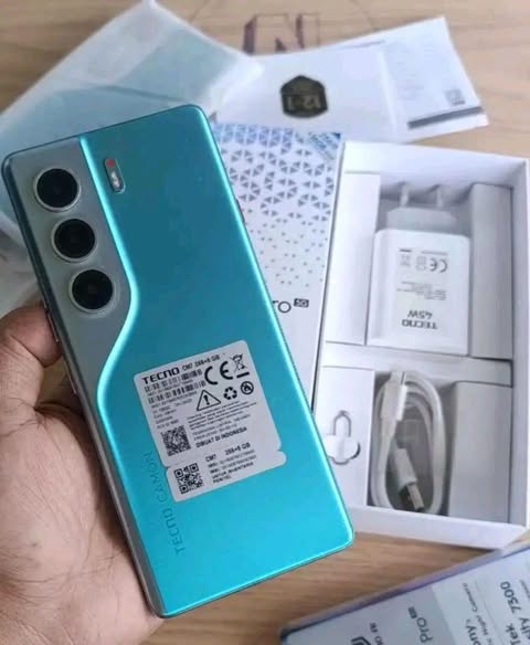 A picture of Original Tecno Camon 40 pro on sale now