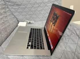 A picture of Apple MacBook Pro retina 2015 core i7 Ram 16GB SSD