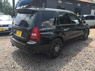 A picture of Subaru Forester SG5 9M ipo mwanza tajiri anashida