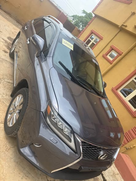 A picture of Lexus Rx 350 2015