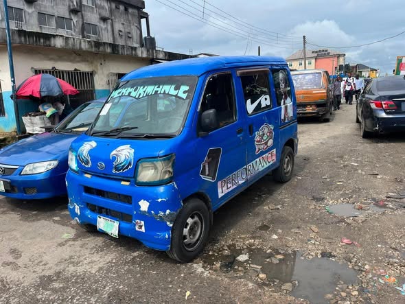 A picture of Kaka bus
