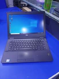 A picture of Dell Latitude E7270 i5 6th gen 256 GB SSD 8