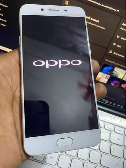 A picture of Oppo R9sk Rosegold 128GB Ram 6GB