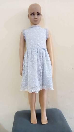 A picture of Kids second hand dresses