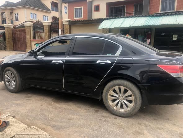 A picture of 2003 Honda accord pls call 09060310200