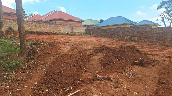 A picture of  KASANGATI BUWAMBO TOWN Plots on sale 1km from main