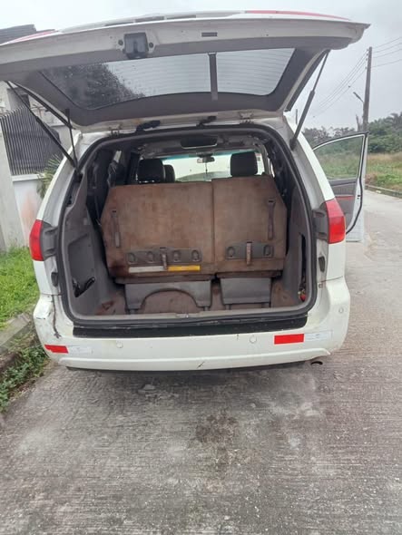 A picture of Toyota sienna