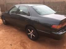A picture of Extremely Clean Used TOYOTA CAMRY 2000 Model Drope light With