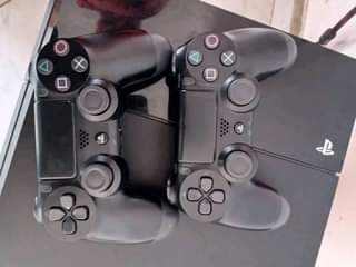 A picture of Ps4 fat pad mbili 0689173466