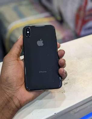 A picture of Iphone X