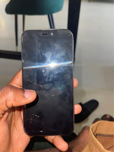 A picture of Iphone 14 pro max