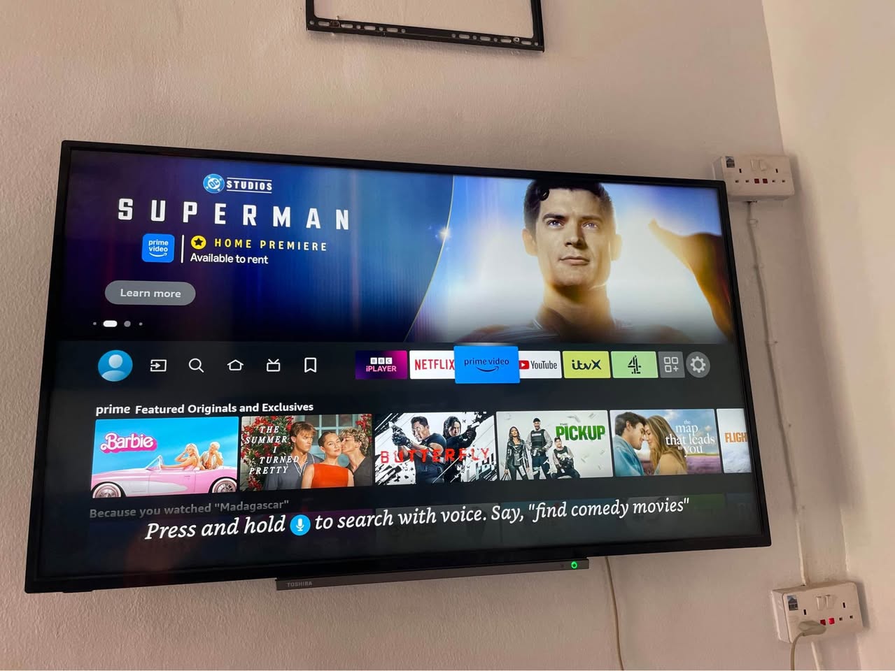 A picture of Toshiba 50 inches full smart tv with free Netflix act
