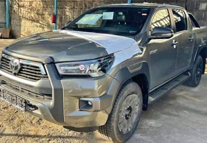 used toyota hilux