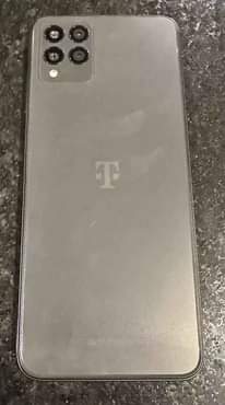 A picture of T mobile RevvL 6 Pro 5G 128 GB