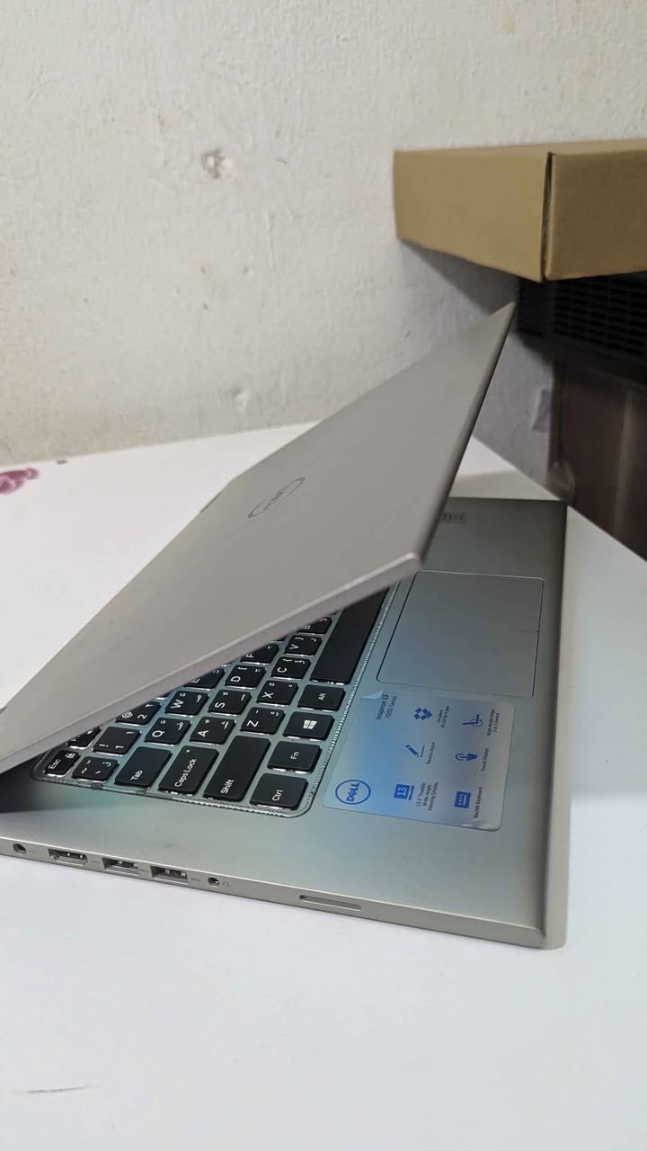 A picture of Dell latitude i5 x360 i5 touch screen 5th gen 8gb