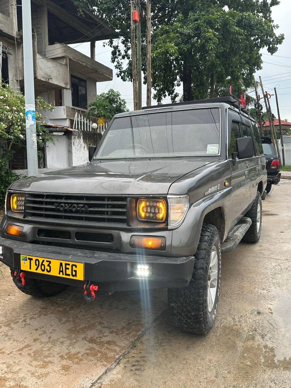 A picture of TOYOTA LAND CRUISER PRADO 11