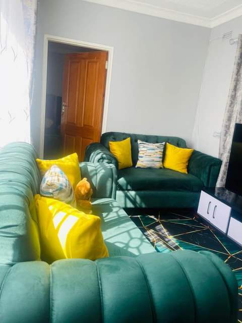 classifieds/furniture sofas