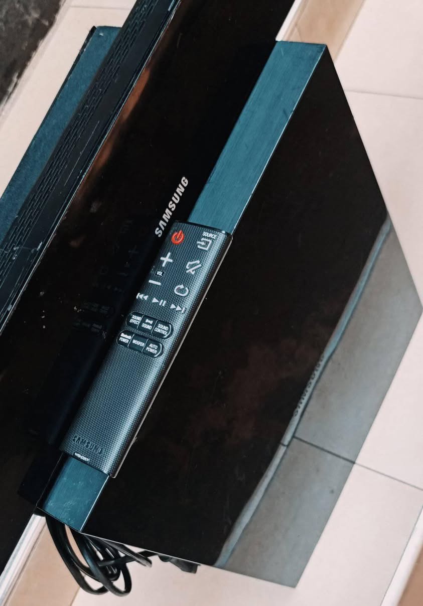 A picture of SAMSUNG SOUNDBAR