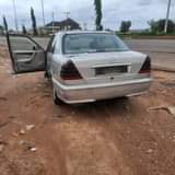 A picture of Mercedes benz c200