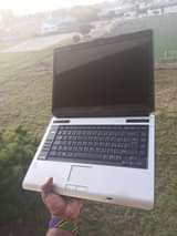 A picture of Toshiba core 2duo Ram 3gb ssd 320gb procesor 2.00ghz chaji