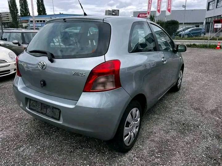A picture of Toyota yaris