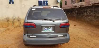 A picture of Toyota Sienna