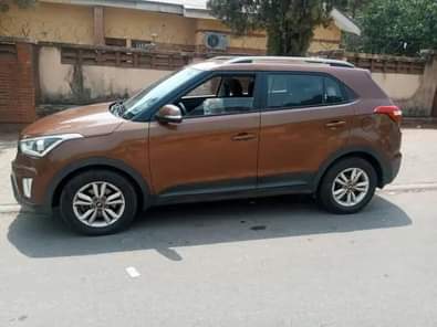 A picture of 2016 Hyundai creta Neatly used by a lady First body