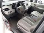 A picture of TOYOTA SIENNA 2011 12