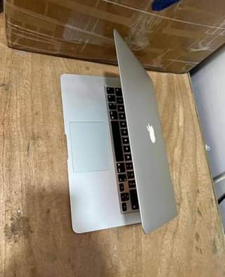 A picture of Mac book Air