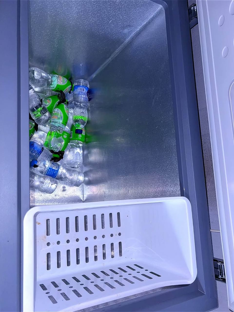 A picture of Skyrun freezer 250k last please dont come my dm if