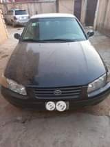 A picture of Toyota camry 2002 model aka droplight