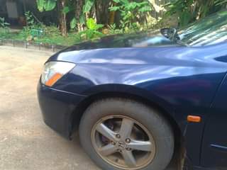 A picture of Honda Accord 03