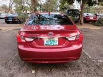 A picture of Extremely clean and Sharp Hyundai sonata 2011 Everything is working
