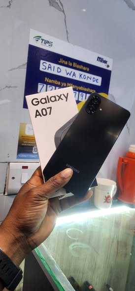 A picture of SAMSUNG A17