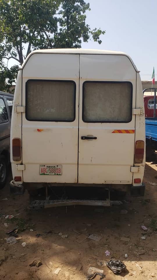 A picture of Mercedes benz T1 TN 1999 white 11 500 000