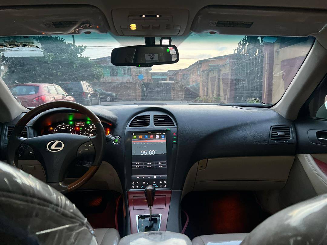 A picture of 2017 Land Cruiser PRADO