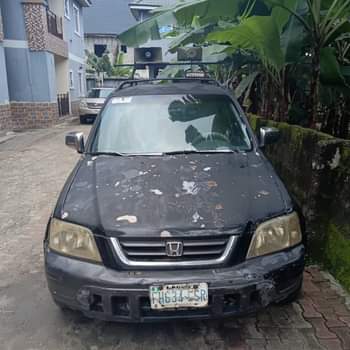 A picture of Honda CR V Sound engine Sound gear First body 1.380m