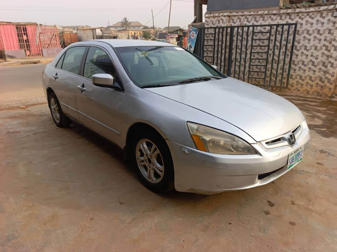 A picture of Honda accord 05 EOD 