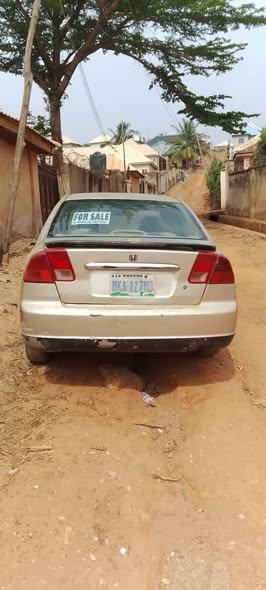 A picture of Honda Civic 07033235234