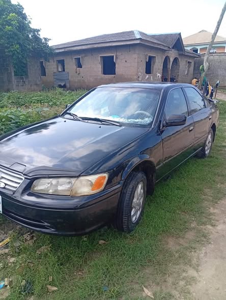 A picture of Toyota Camry 09033739987