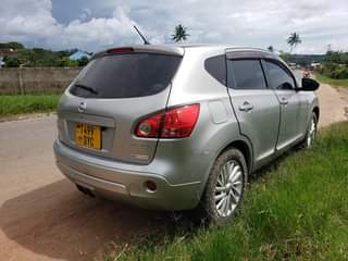 A picture of Dualis new model mwanza call 0686108116
