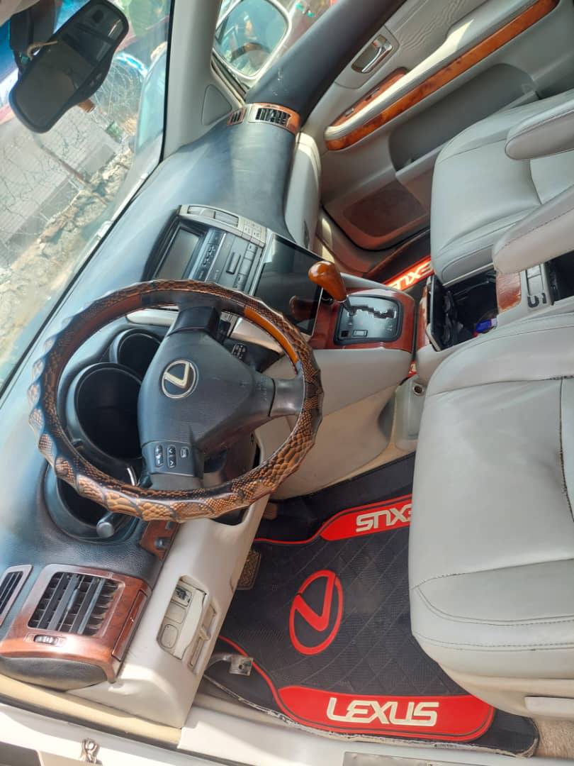 A picture of Sharp Registered Lexus RX330