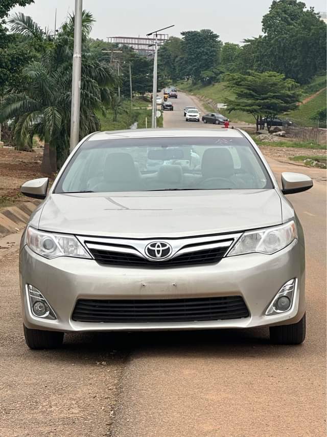 A picture of Foreign used TOYOTA Camry 2014