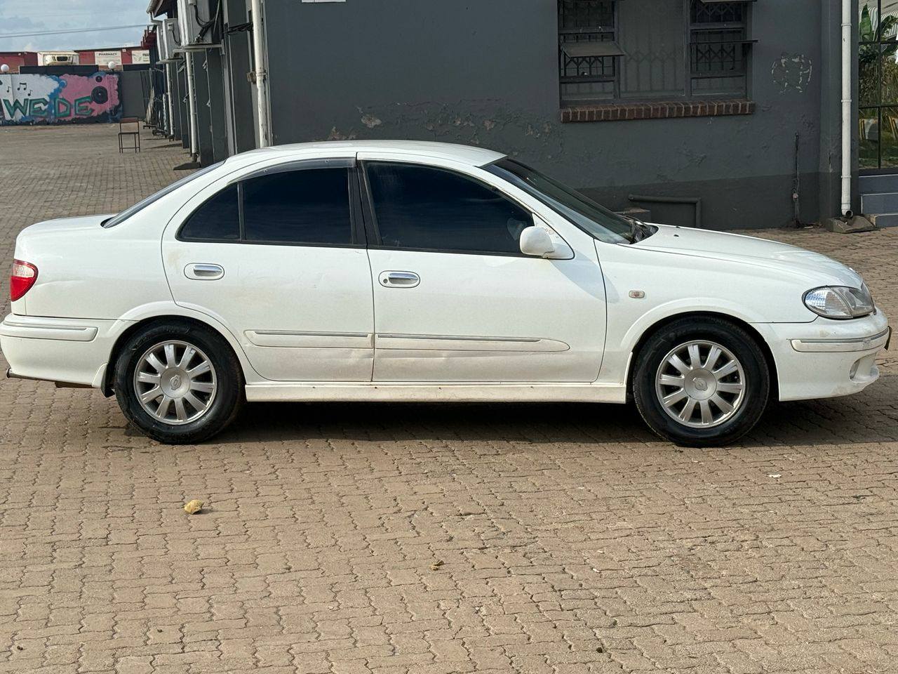 classifieds/cars nissan